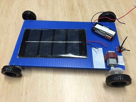 牽手紅旗 漢能太陽能汽車會更進一步嗎？