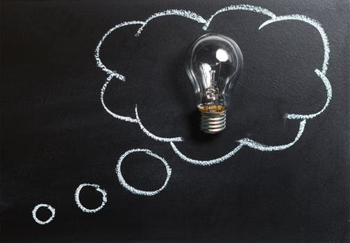 無線充電革命正悄悄萌芽 充電樁能否保其身？