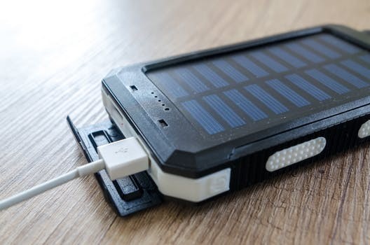 無線充電革命正悄悄萌芽 充電樁能否保其身？