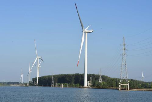 安徽首個湖面風(fēng)電場發(fā)電量超過40億千瓦時