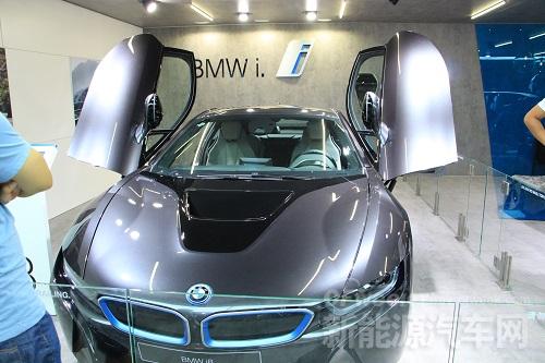 上海進(jìn)博會(huì)汽車(chē)科技前瞻：德系、美系、日韓同臺(tái)競(jìng)技