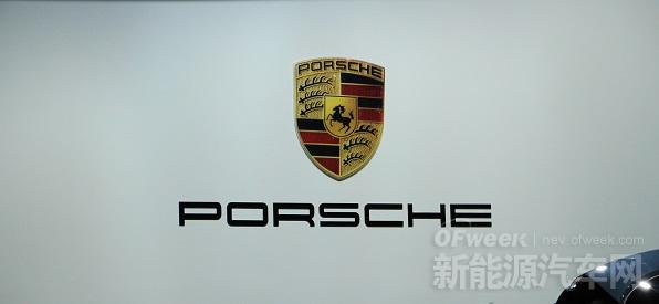 上海進(jìn)博會(huì)汽車(chē)科技前瞻：德系、美系、日韓同臺(tái)競(jìng)技