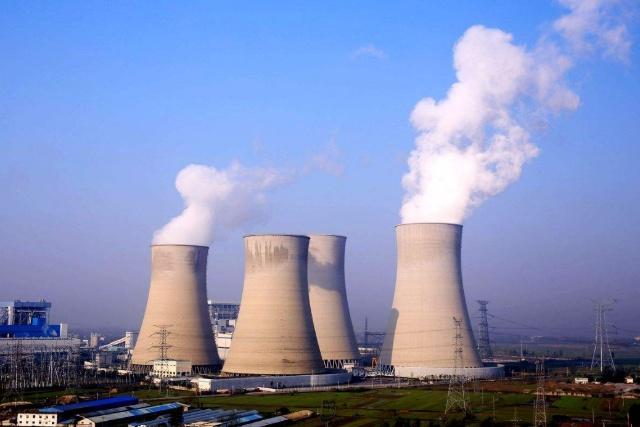 我國的火電廠燃燒一噸的煤礦，能產(chǎn)生多少電量？